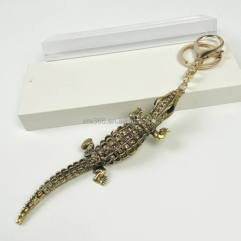2024 Bling Metal key chains of crocodile dolphin whale shark keychains Whole Seahorse Sea Animal Keychain
