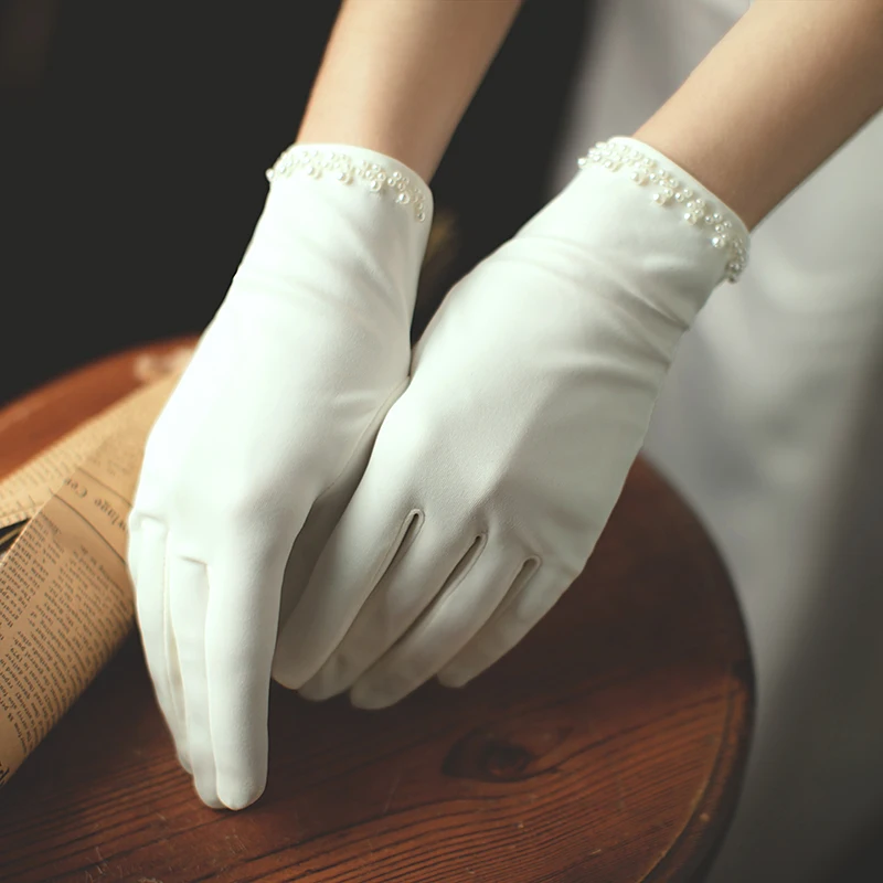 
 G0499Y2  Wedding gloves bridal hand gloves Ladies Fashion White Short Bridal Wrist Length  