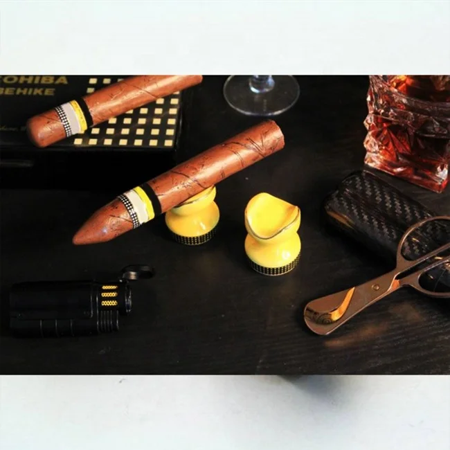 Custom Travel ashtray Smoking Accessories Portable Ceramic cigar stand Ashtray cigarette holder