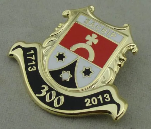 customized 3d die stamped brass army lapel pin,gold plating enamel metal badge,die casting brooch craft gifts