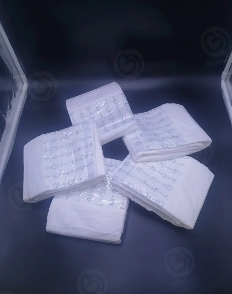 Hot Sale Free Samples Factory Price Adult Diapers Highly Absorbent Diapers for Elderly Soft Breathable Diapers for Adult