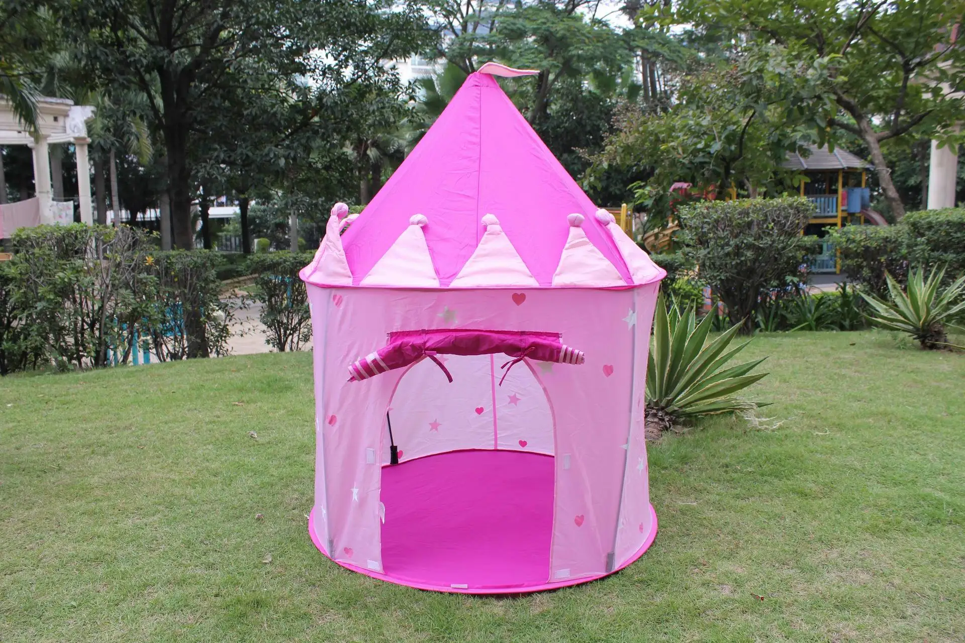 2022 baby game castle kids cheap camping playhouse for boy indoor outdoor playpen house foldable children toy tent