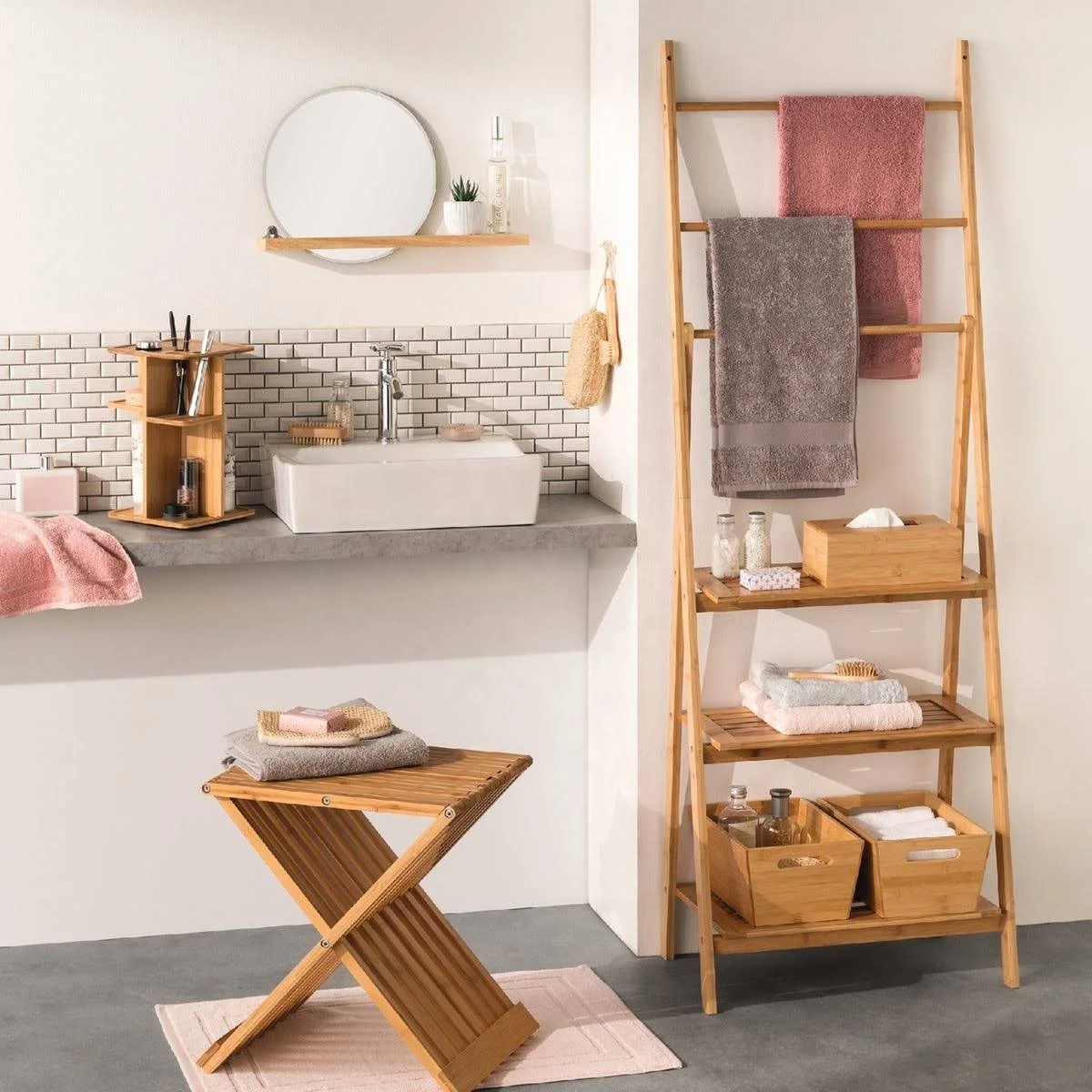 Modern Bamboo Ladder Shelf Small Clothes and Towel Rack with 3 Shelves 3 Rails 4 Side Hooks for Bathroom Use