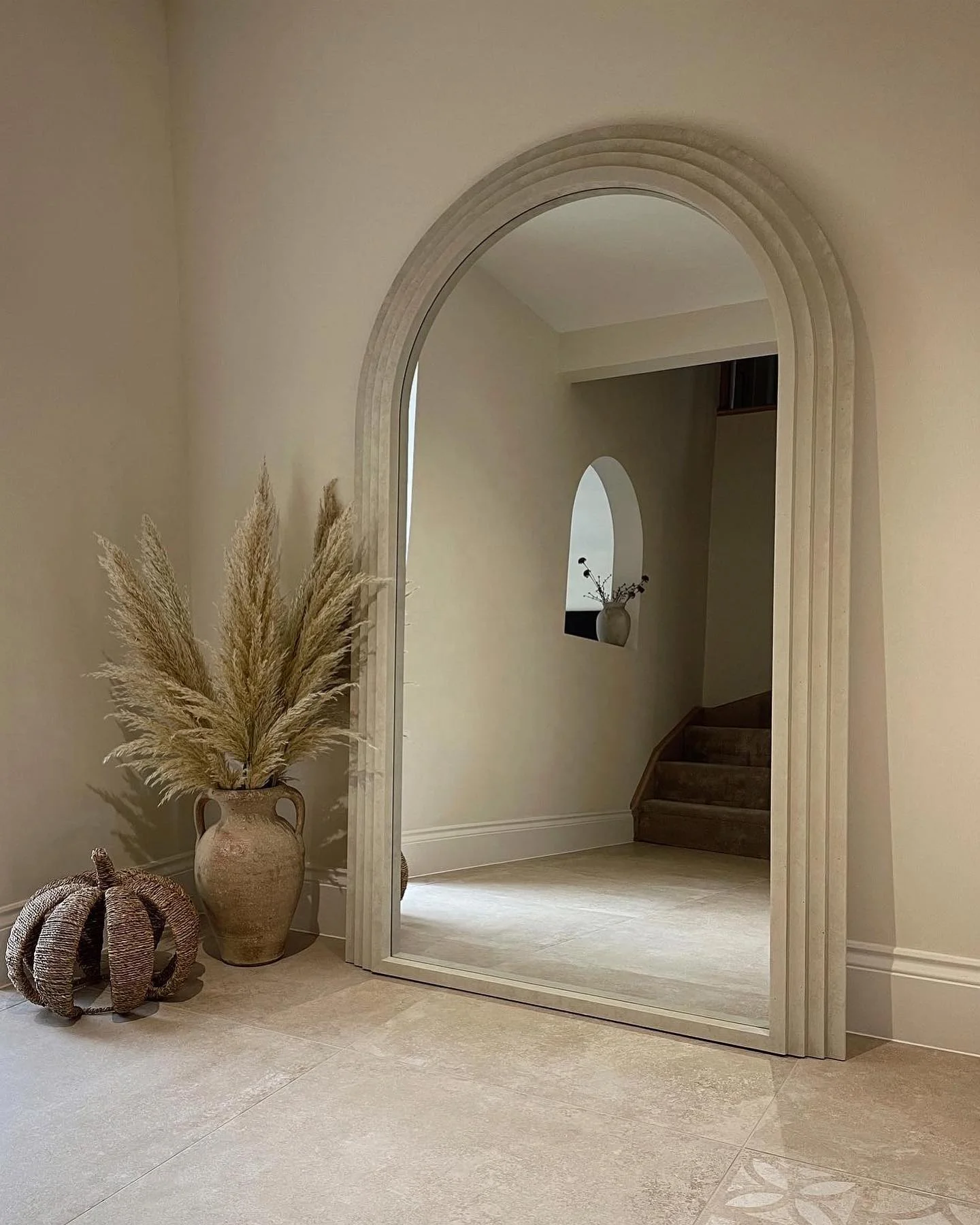 Modern New Arrival Fashion Wood Framed Long Large Bedroom Furniture Floor Standing Full Body Mirror