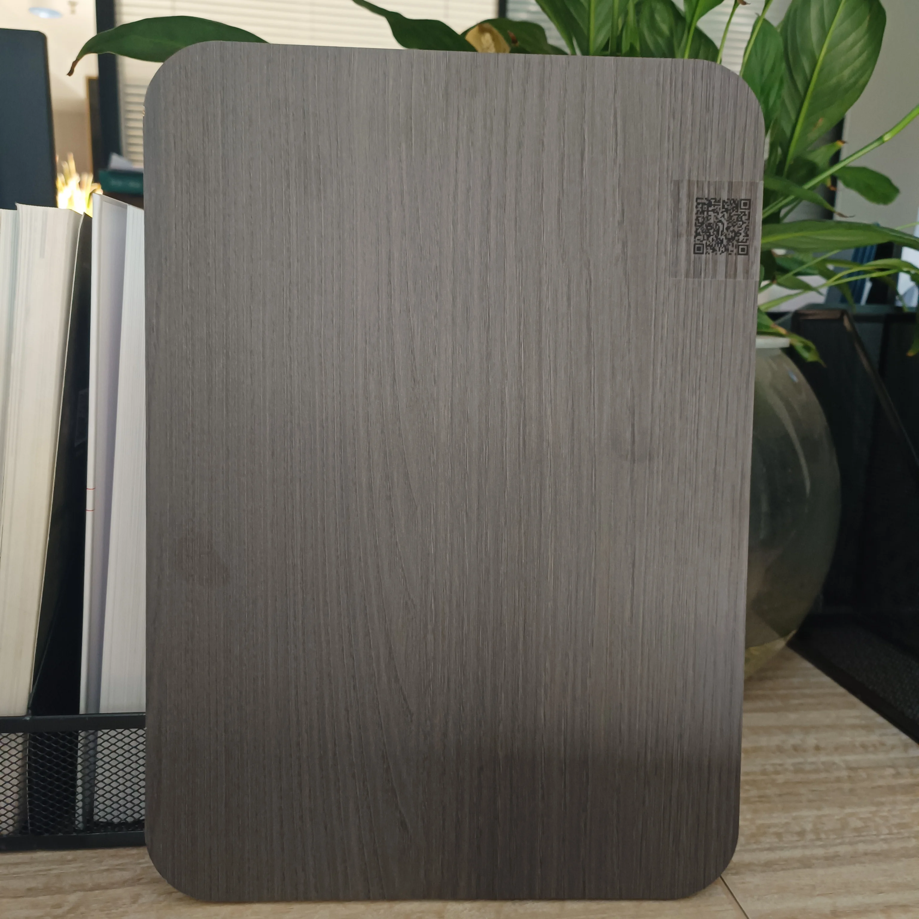 High quality E0 grade Melamine faced chipboard/partical board for furniture