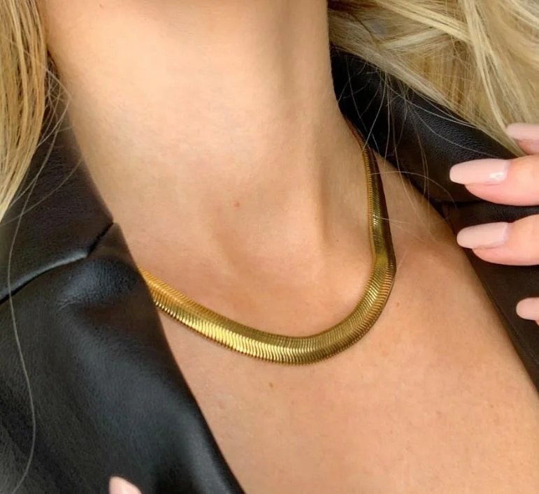 Hot selling 8mm Bold Thick Snake Chain Choker Herringbone Chain 18k Gold Plated Flat Snake Chain necklace women daily Party wear