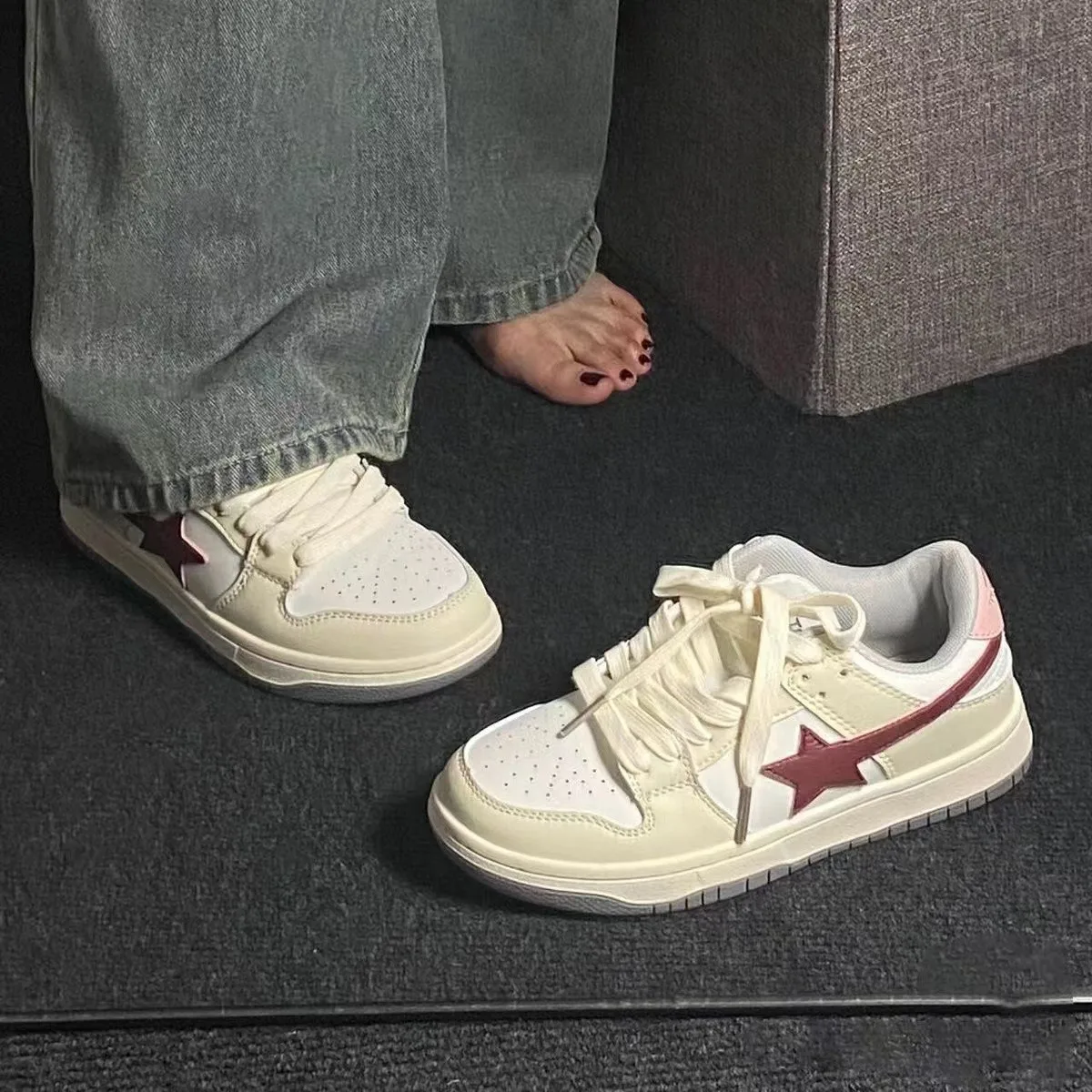 Hong wind niche retro star board shoes women new flat super fire all sports small white women sneakers shoes casual