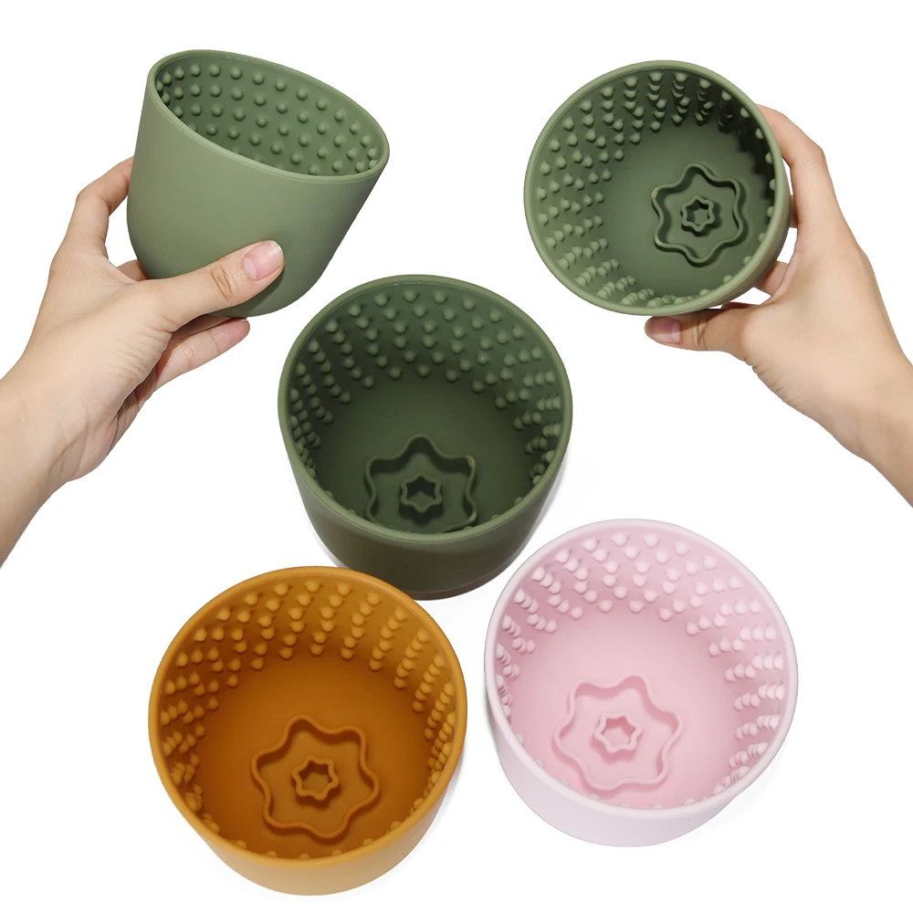 Factory Custom Barrel Wobble Slow Feeder Bowl Flower Shape Drinking and Feeding Dog Lick Bowl