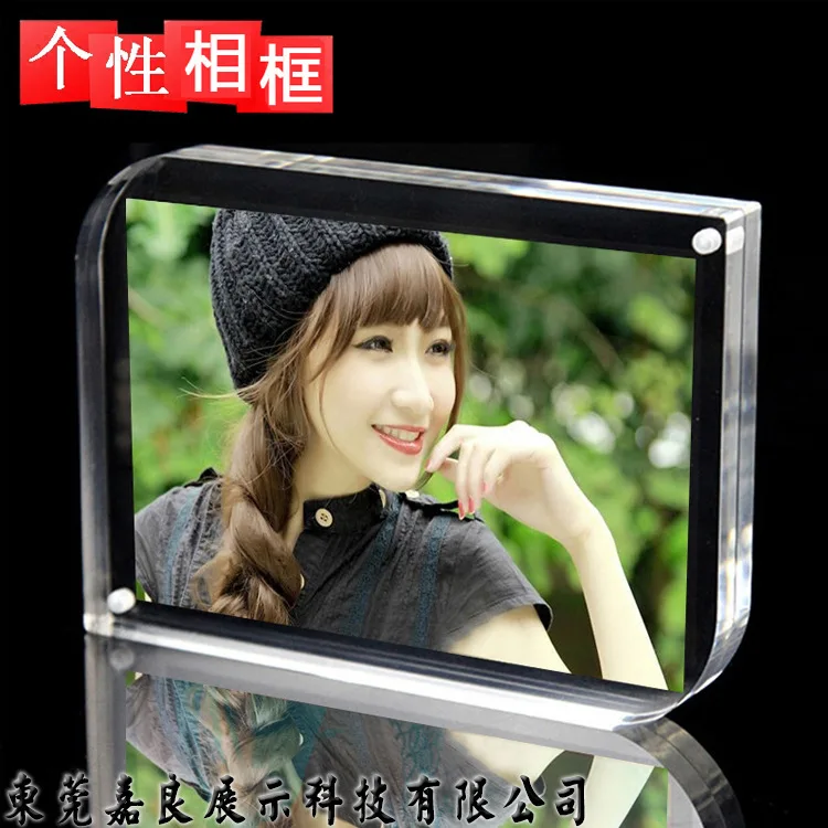 
Transparent Acrylic 2 round corners magnet photo frame 