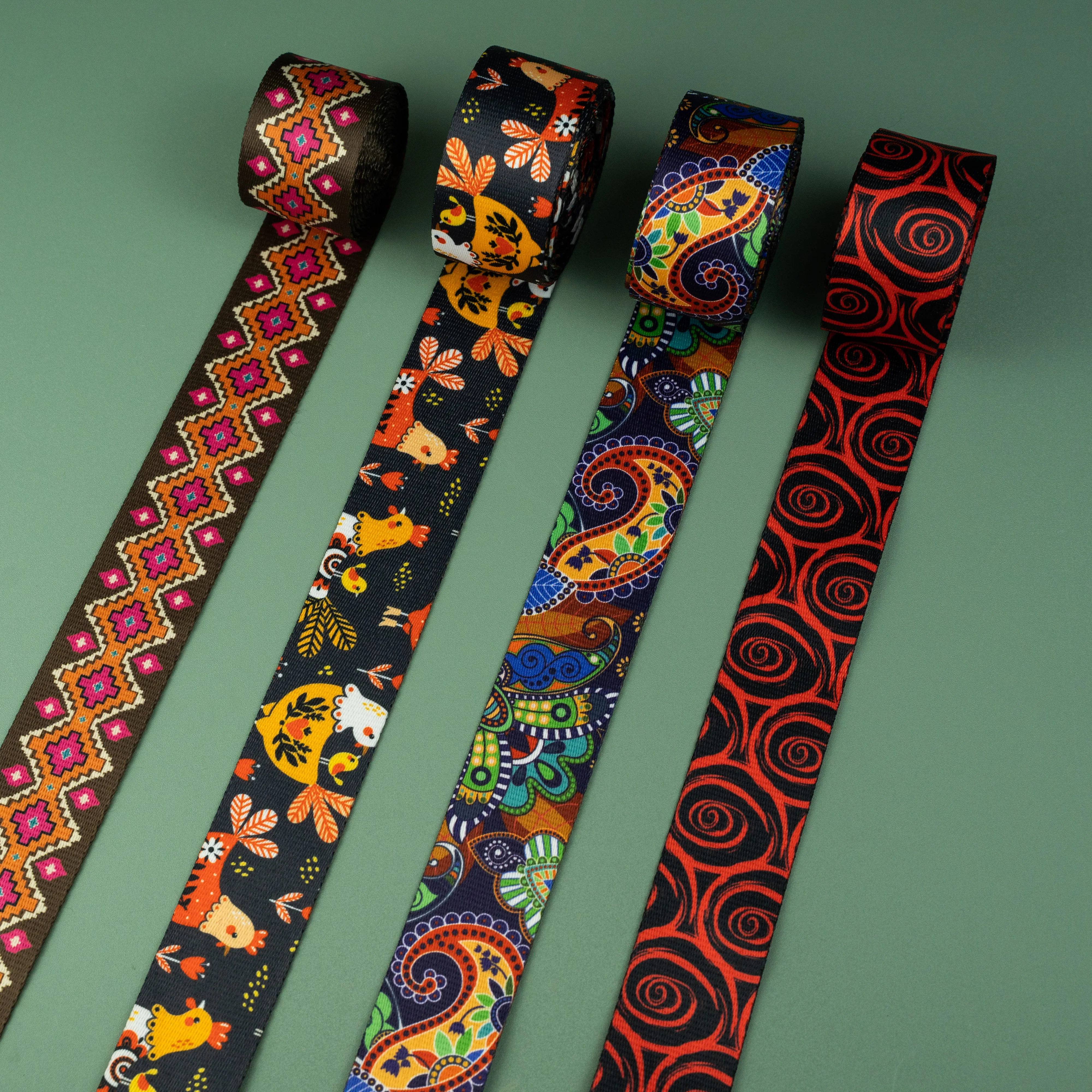 Самая продаваемая высокопрочная лента из 100% полиэстера в современном стиле комфортная с этническим узором жаккардовая