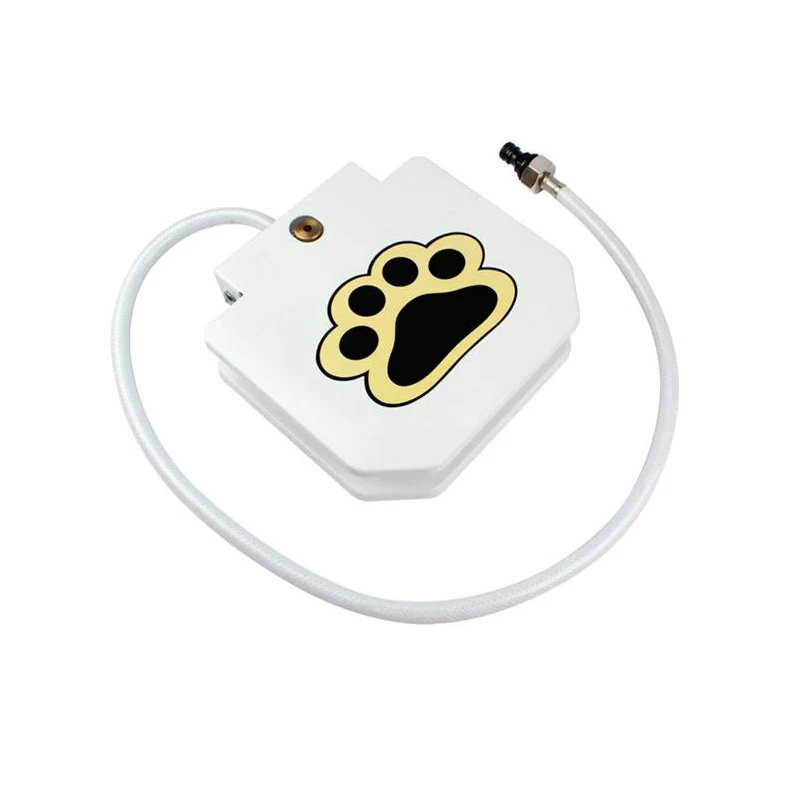 Step On Activated Drinking Water Outdoor Dog Drinking Fountain Cute Dog Drinking Feeder