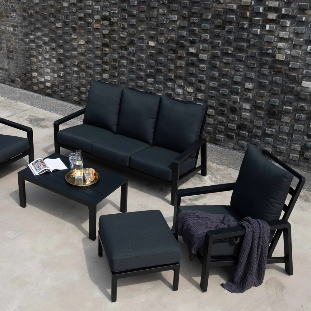 Luxury Outdoor Furniture Outdoor Rattan Garden Sofa Set Hot Selling Outdoor Rattan Garden Sets