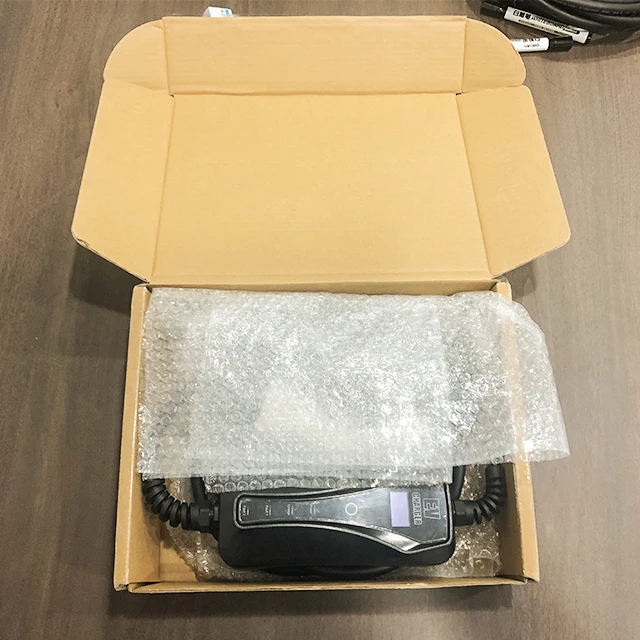 Longrun AC 16A 10A Model 2 Portable Type IEC62196-2017 Fast Charger EV with Control