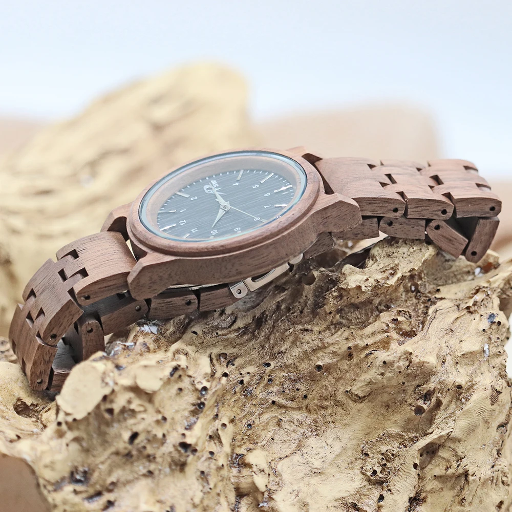 Hot Selling Natural Wooden Quartz Watches Women Online Girls Stylish Quality Walnut Wood Watch Wrist