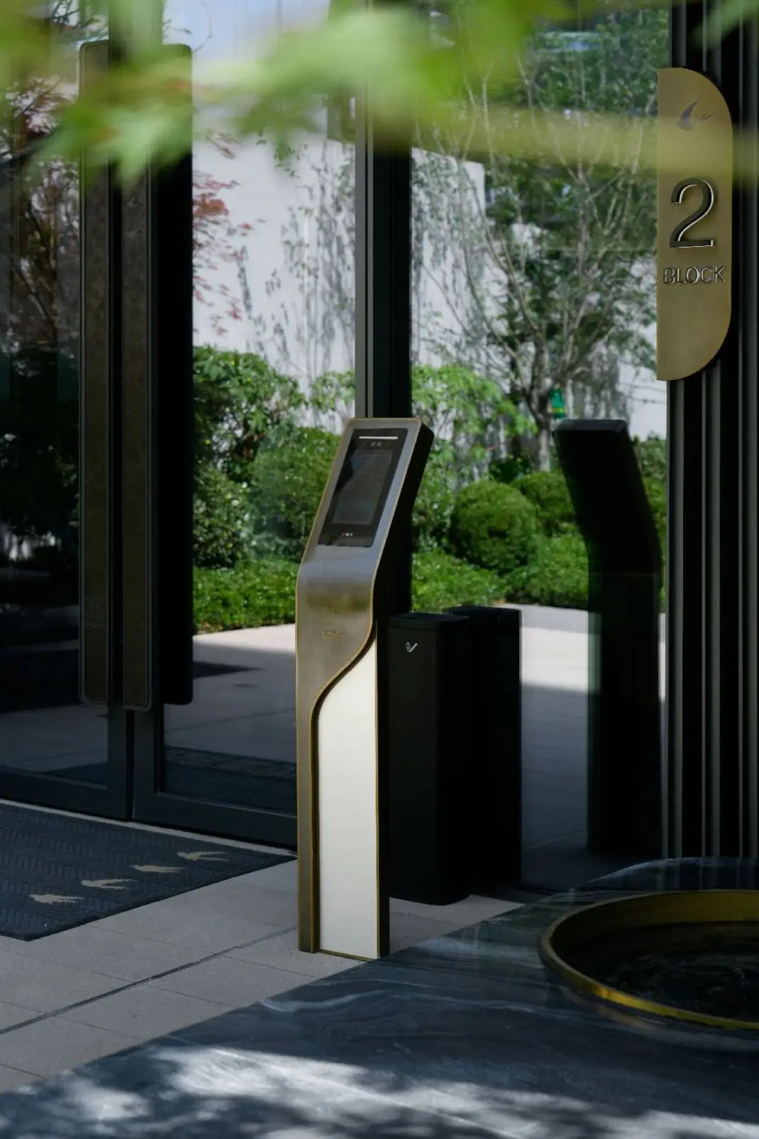 Brandnewsign New Design Large Pylon Sign With Custom Graphics Made In China