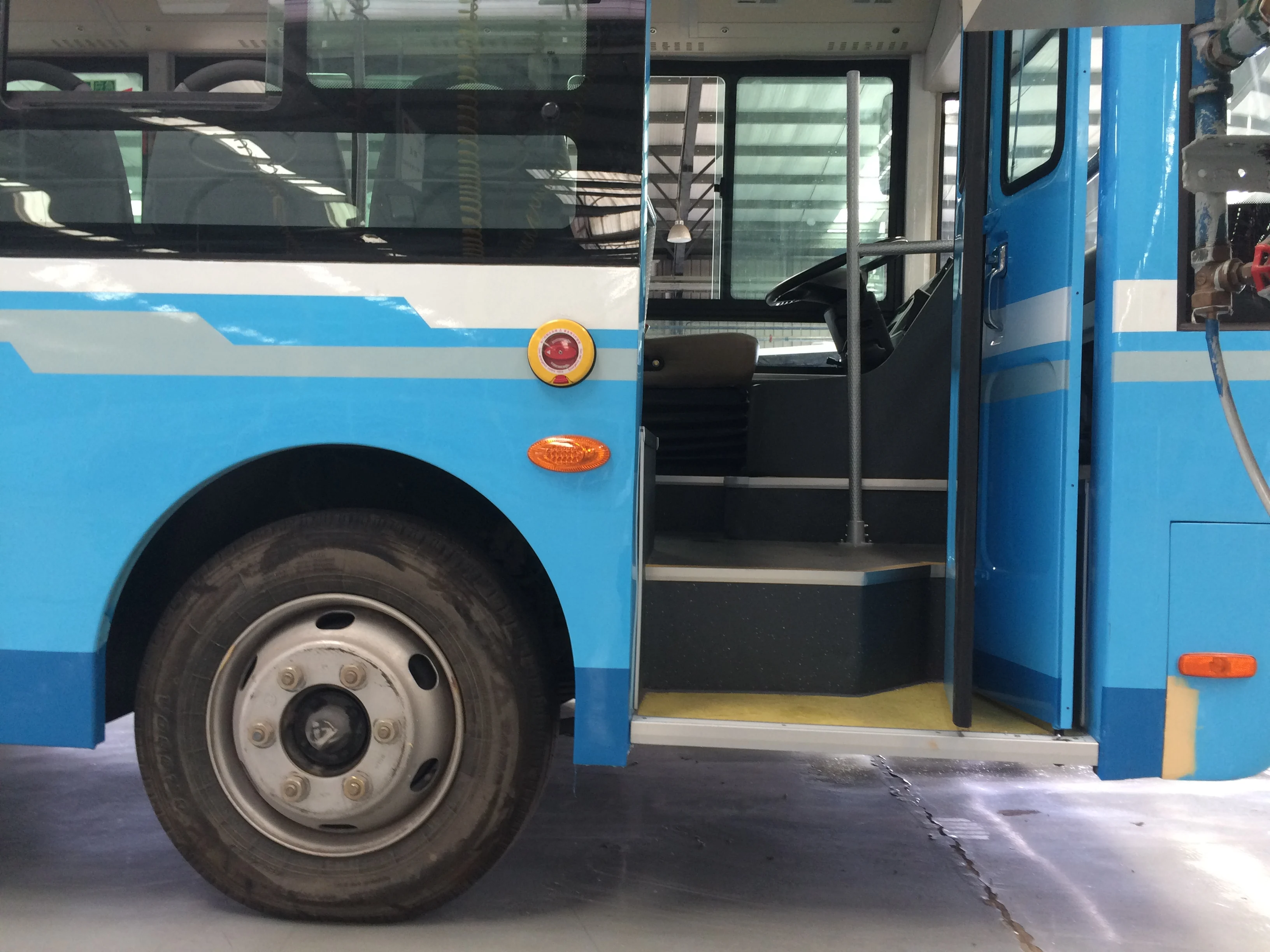 
China 6.6 meters CNG mini city bus Euro2.3.4 lowest price for sale 