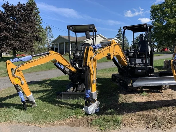 China Factory 2.6ton SY26U Mini Crawler Excavator with Good Performance