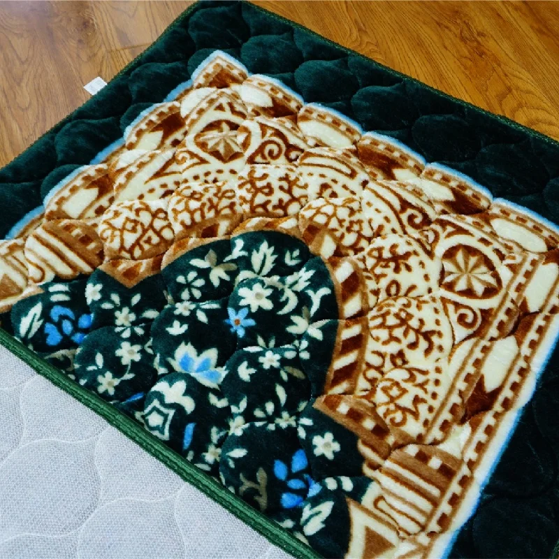 China factory mosque carpet islamic rugs and prayer mat with quilting process for muslim