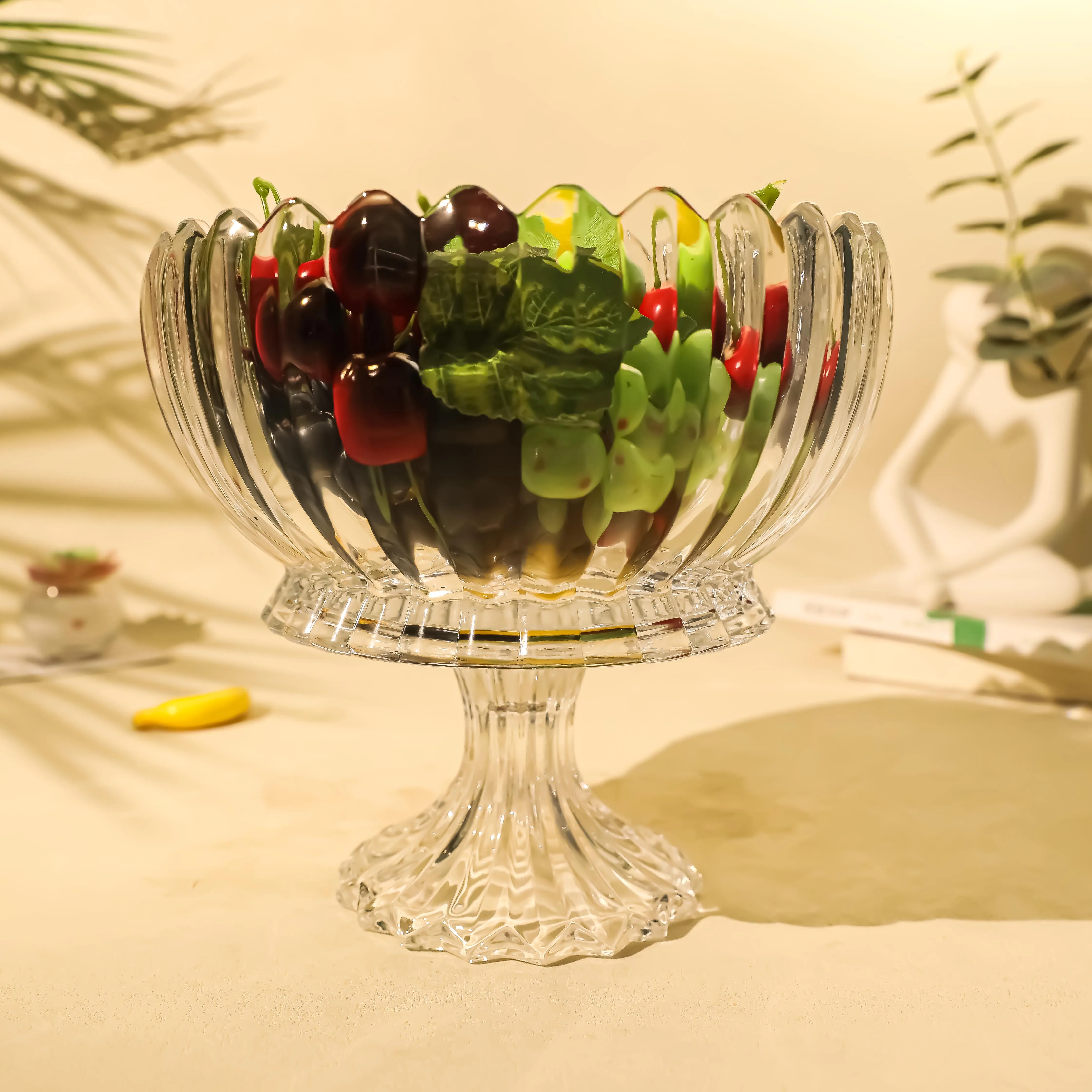 Luxury High Quality Transparent Crystal Glass Fruit Plate for Decoration Tableware Glass Plate Dishes