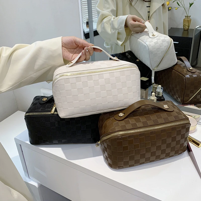 Portable Cosmetic Bag Women Large Capacity Leather Makeup Bag Multifunction Travel Waterproof Storage Case High Quality Handbag