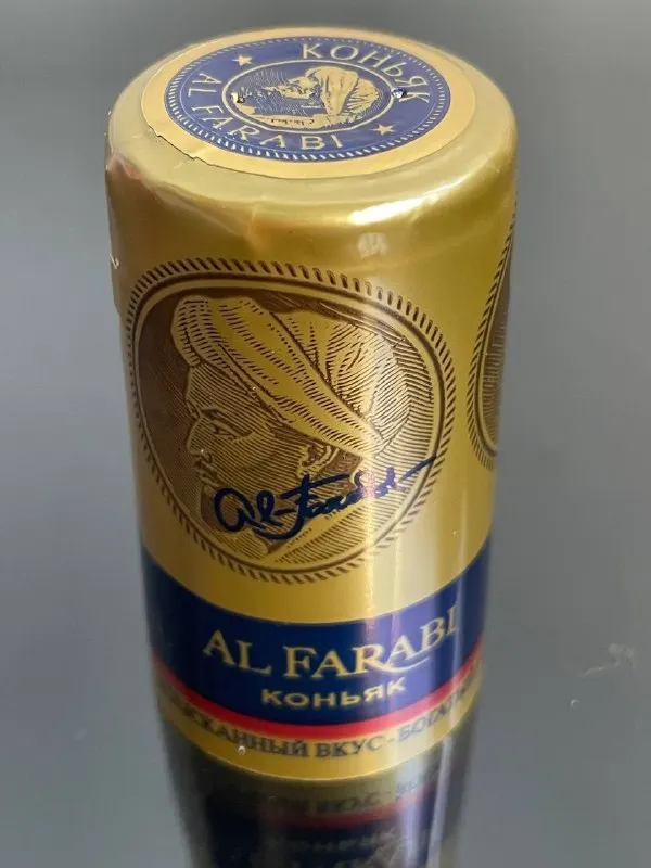 Customized heat shrink (PVC) caps 30,5x45 for glass bottles with tear-off tape