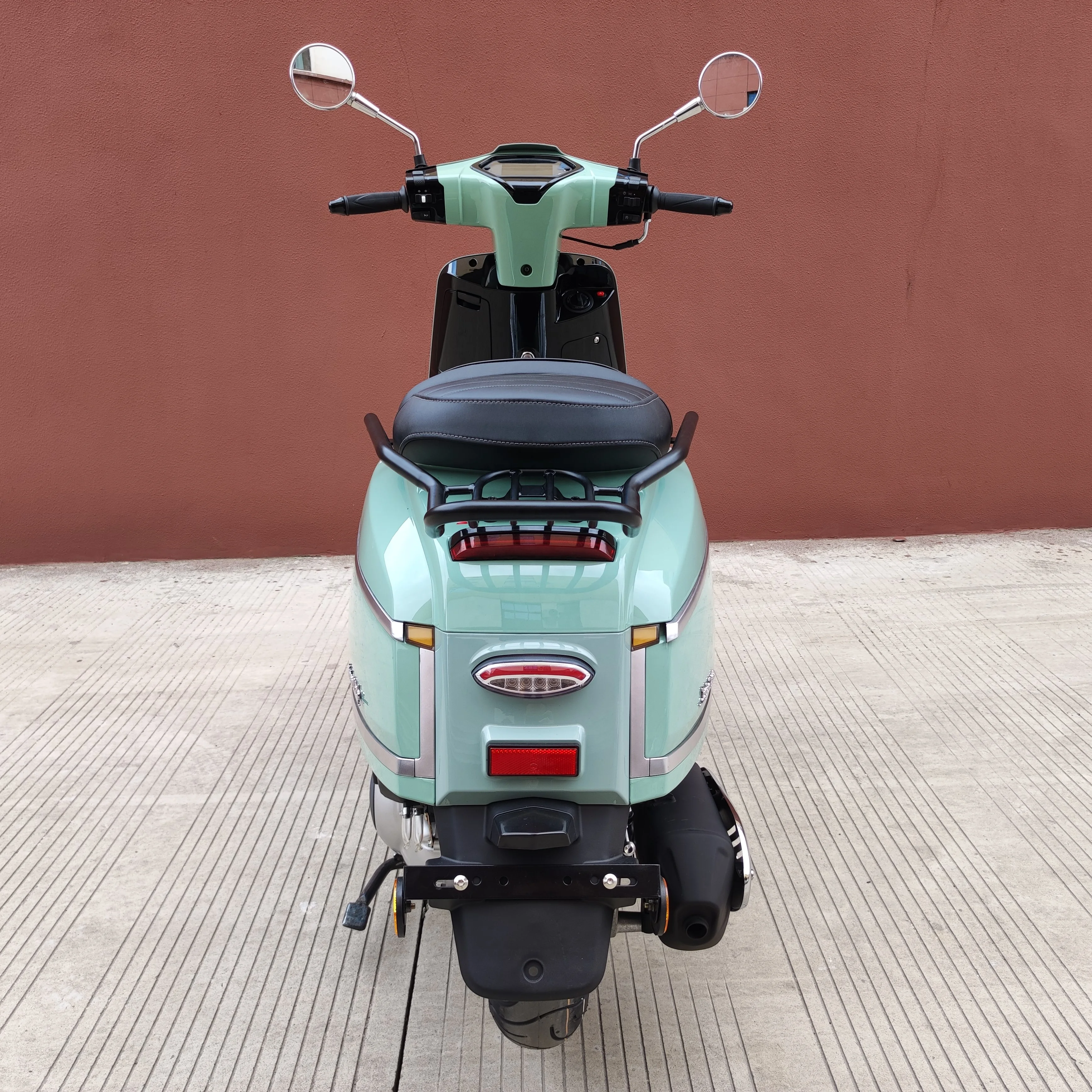 Top sale EEC gasoline scooter 150cc  EFI model