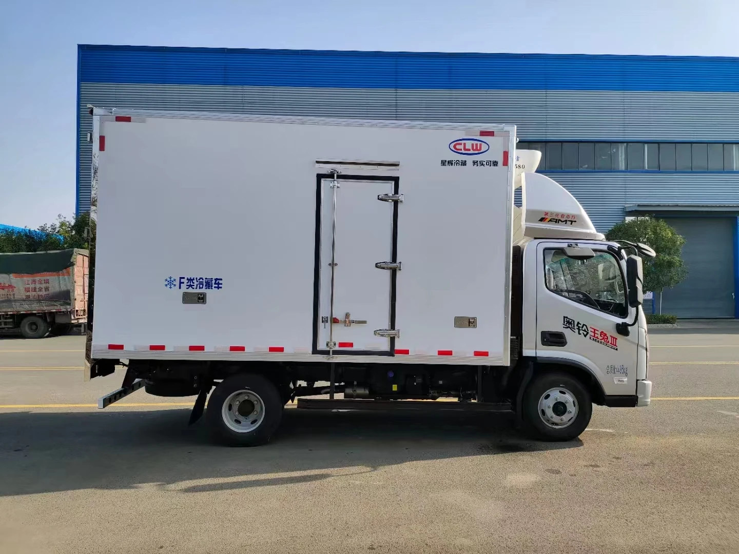 Подержанный 2010 ISUZU ELF грузовик морозильник фургон