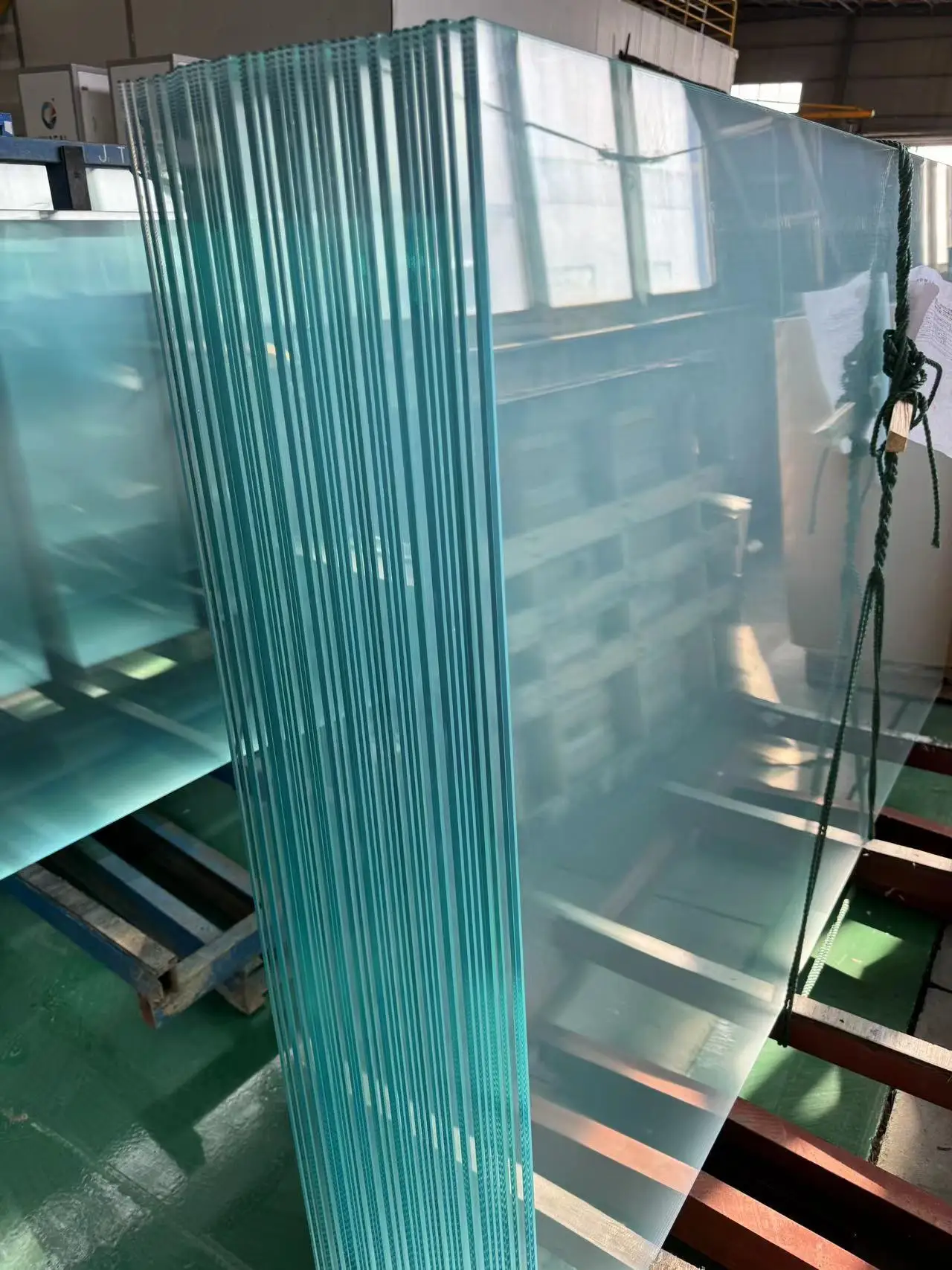 19mm ultra white low iron glass  ultra white 10mm tempered glass ultra clear glass