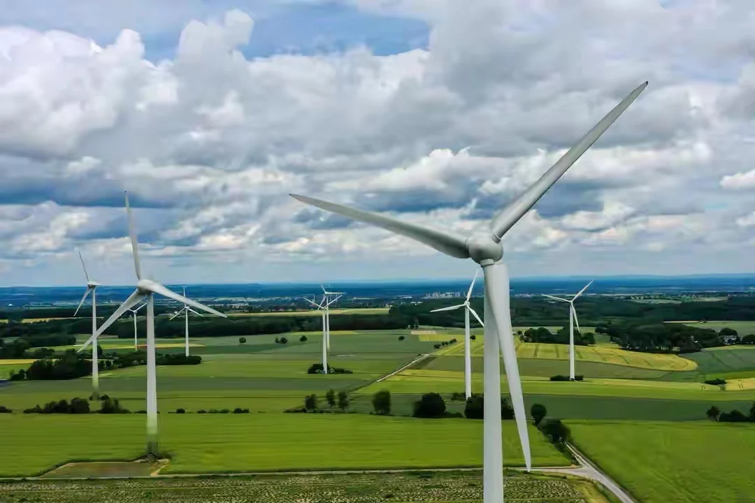 200kw 330kw 1MW Wind Turbine Permanent Magnet Generator Automatic Pitch Control And Self-yaw For Applies to Wind Project