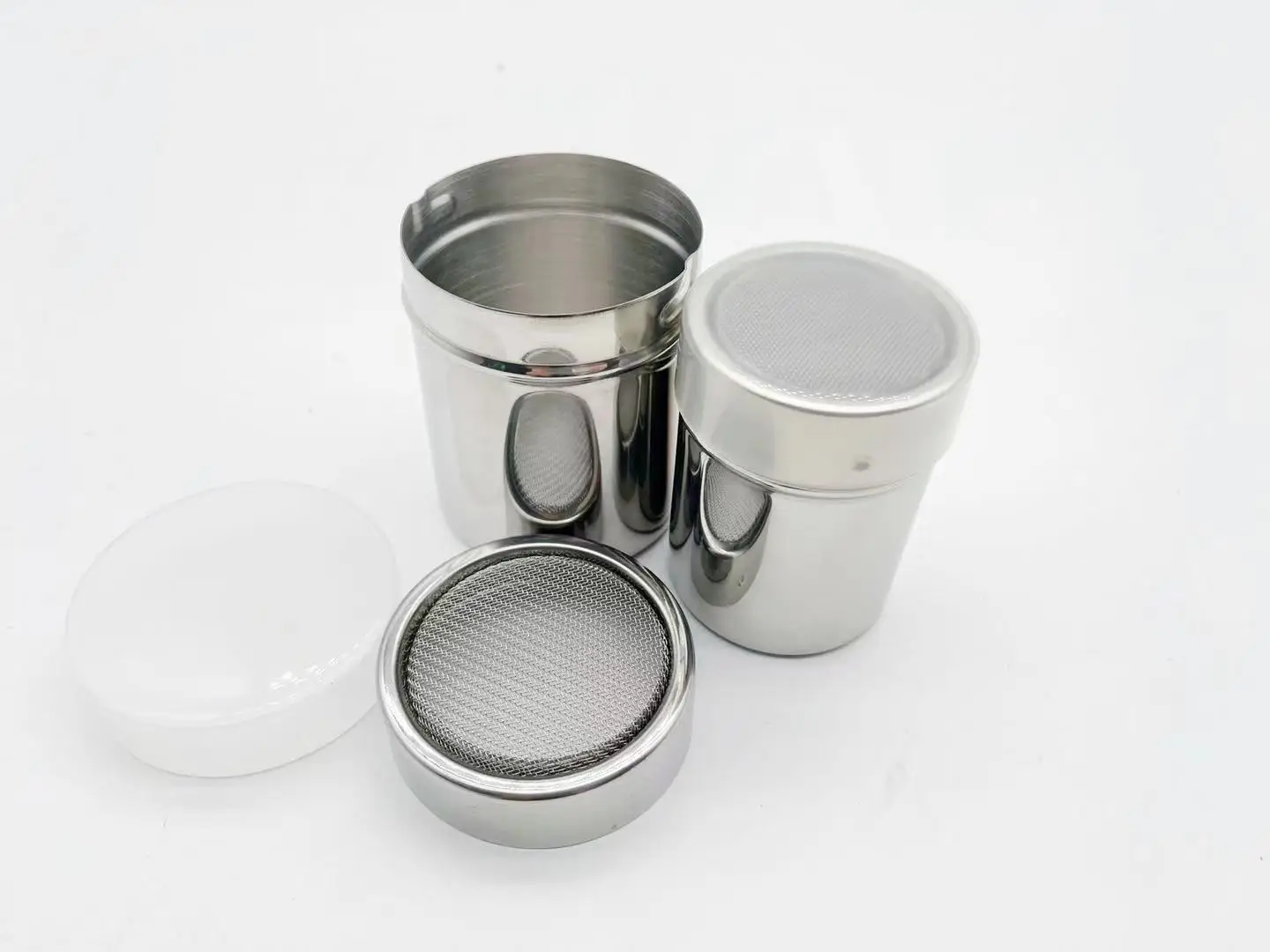 2021  hot sales Stainless Steel Salt and Pepper Shakers Sugar Spice Seasoning Dispenser Shaker