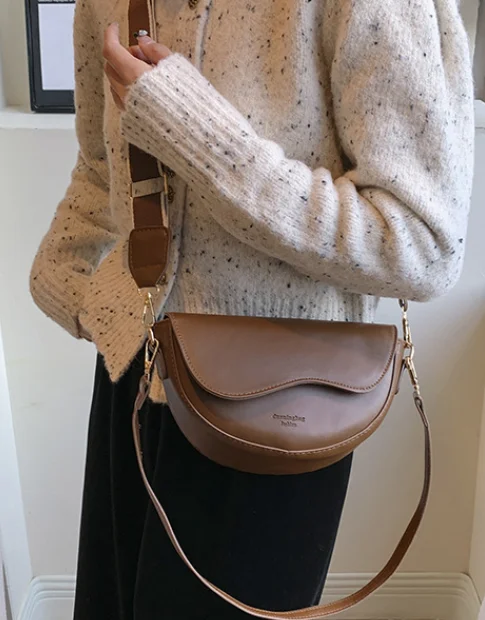 New Textured Pure Color Winter Simple Casual Fashion One Shoulder Underarm Arm Saddle Bag For Women