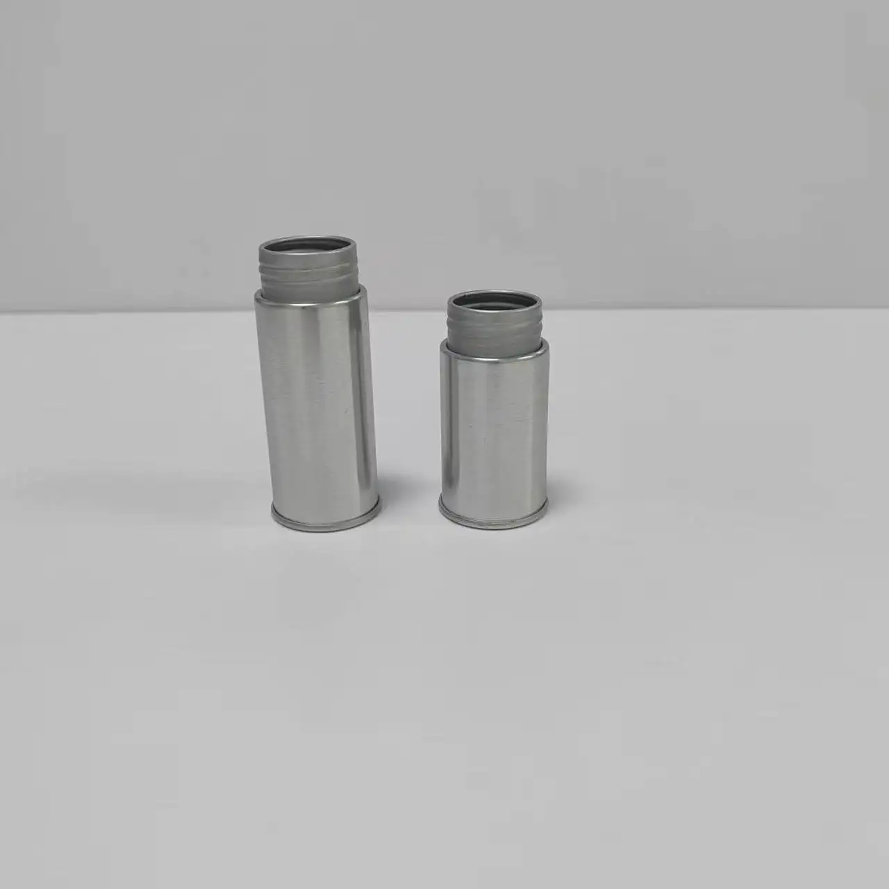 Childproof Child Resistant Round Cylinder Shape Tin Cans Tubes Reusable Metal Food Customized Small Tin Boxes Tin Pack 80mm