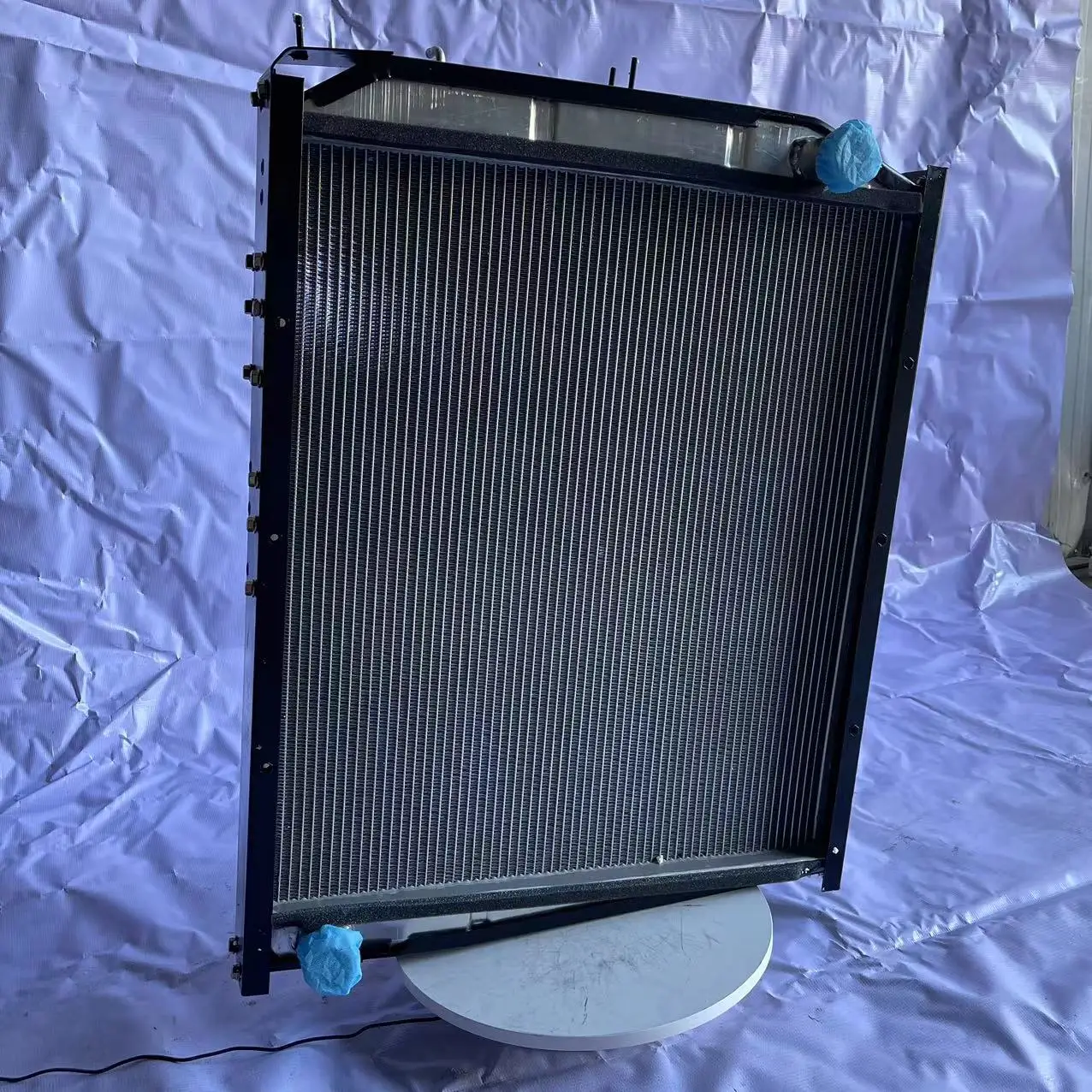 SHACMAN F2000 radiator DZ9112539268 DZ9112532888,Hot-selling all kinds of customized radiators