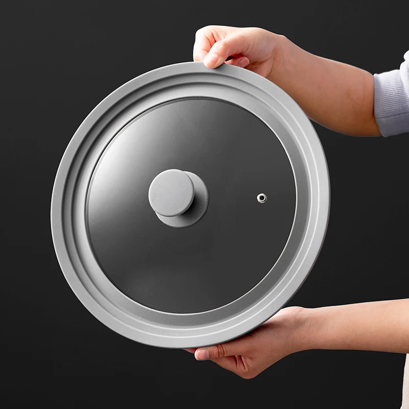 High quality kitchenware in different sizes Heat resistant casserole glass kitchen glass pot lid silicone pot lid