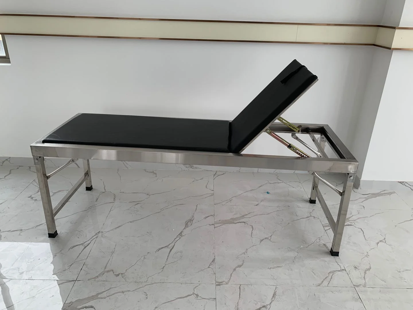 Factory Sale Medical Stainless Steel  Examination Bed Stable Safe Examination Table