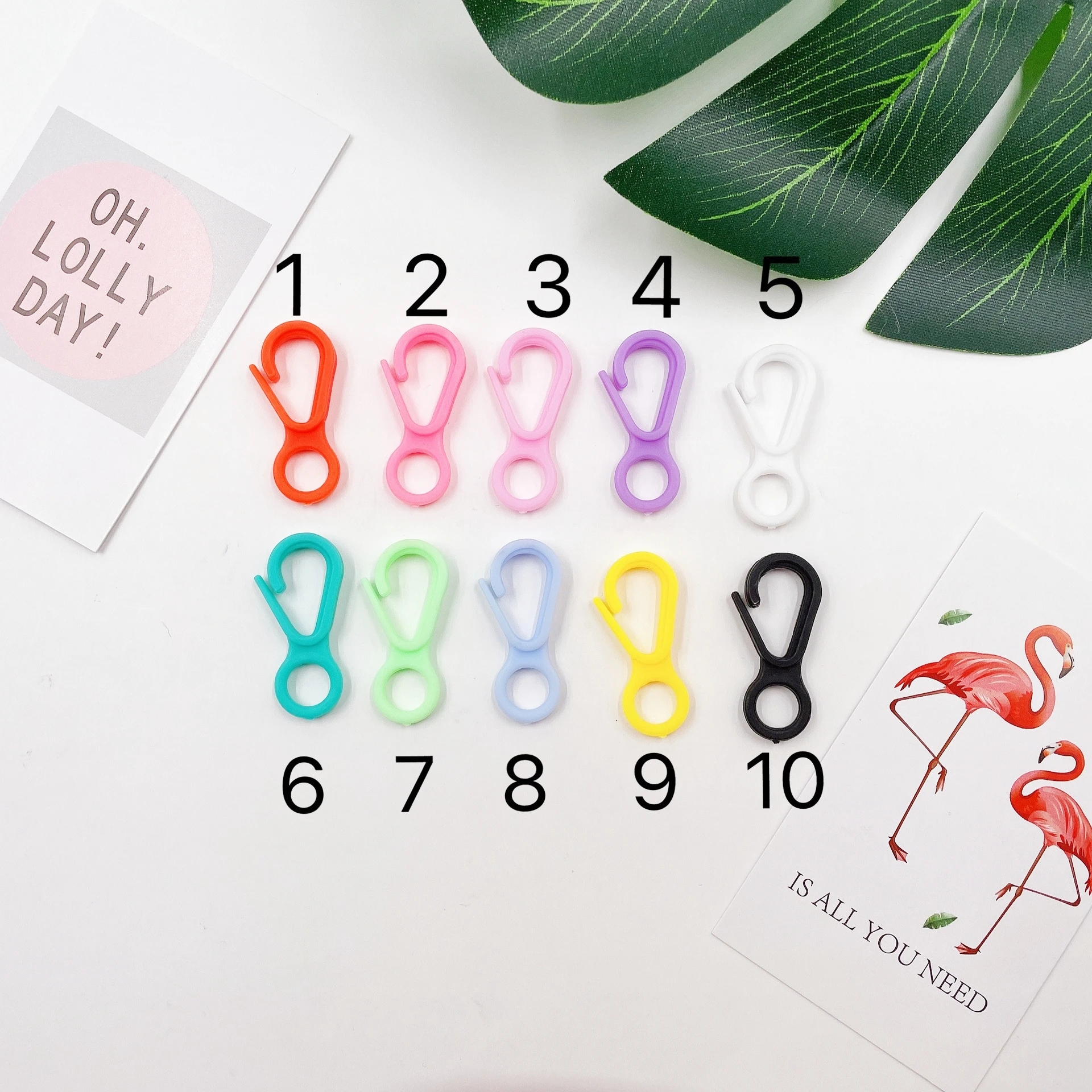 13mm*33mm 100pcs/bag Fashionable Acrylic Key Buckle DIY Plastic Keychain Various Colors Plastic Hook Clip Plastic Lobster Clasp