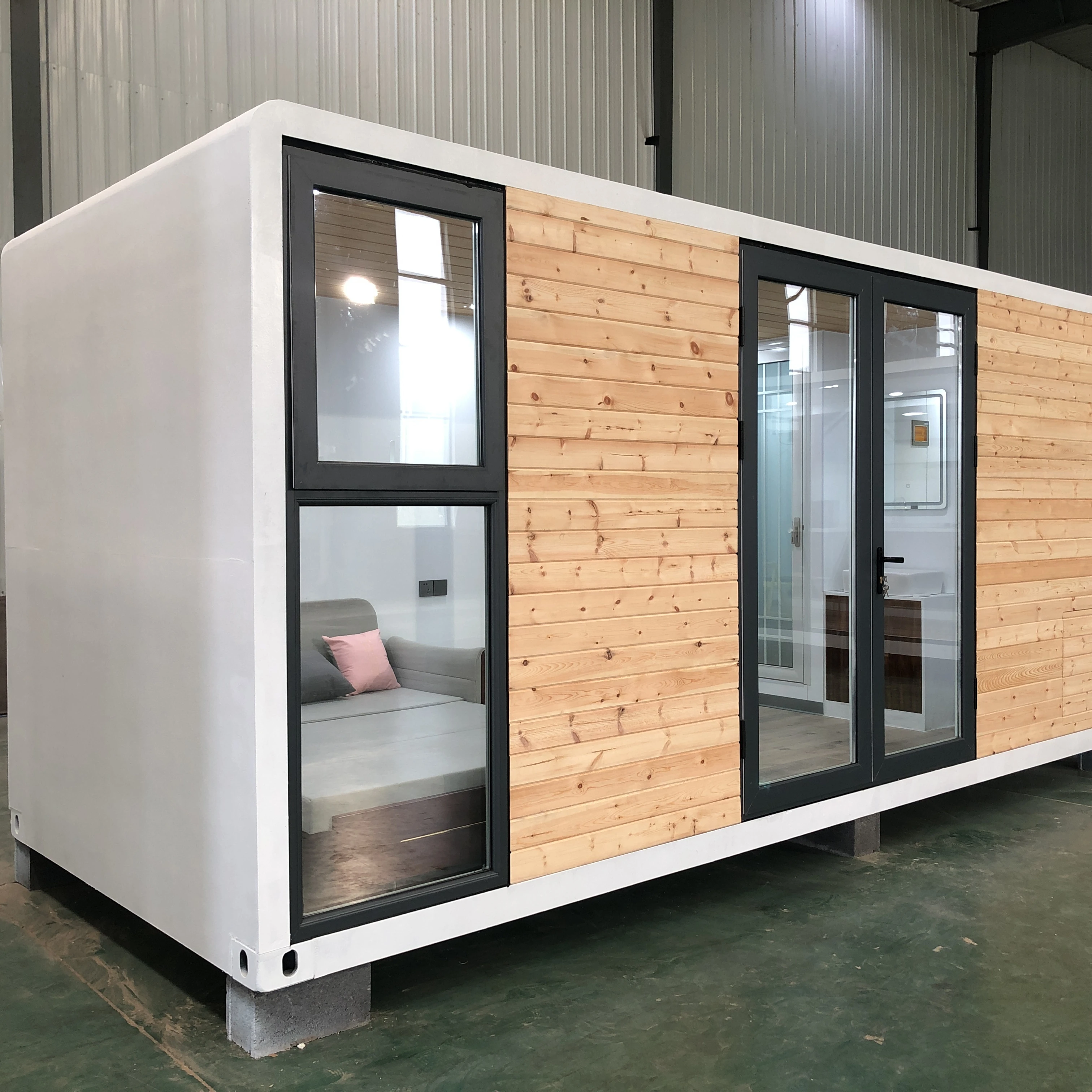 Longhe Real Wooden Movable Prefab Cabin Container House With All Furniture