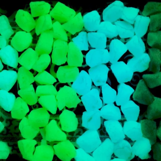 Outside tiles and paving stone Instant light absorption set villa with glow in the dark pebbles