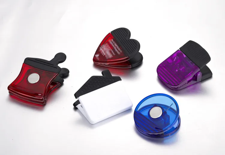 Best selling household refrigerator plastic strong magnetic refrigerator magnetic paper clip