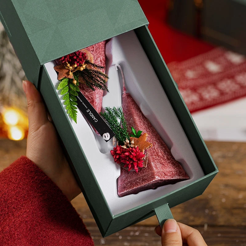 Hot selling Factory Custom INS Christmas Tree Shaped aromatherapy Soy Wax Scented Art Candles For Christmas gifts