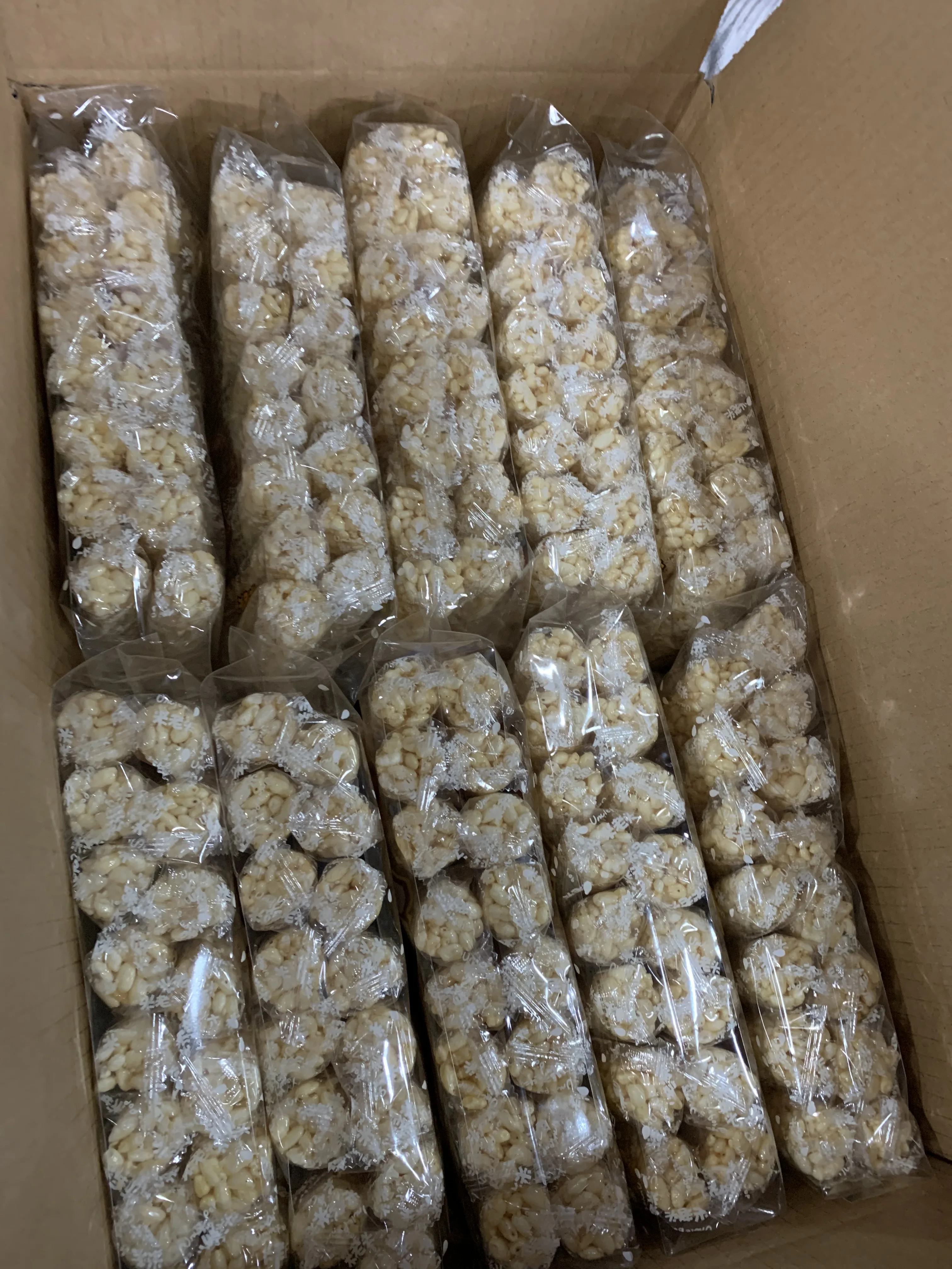 Uncle Pop Hot Sell China  Healthy Food Beverage Puffed Rice Roll Peanut Flavor Crisp Snack Food Original Taste 400g X 10 bags