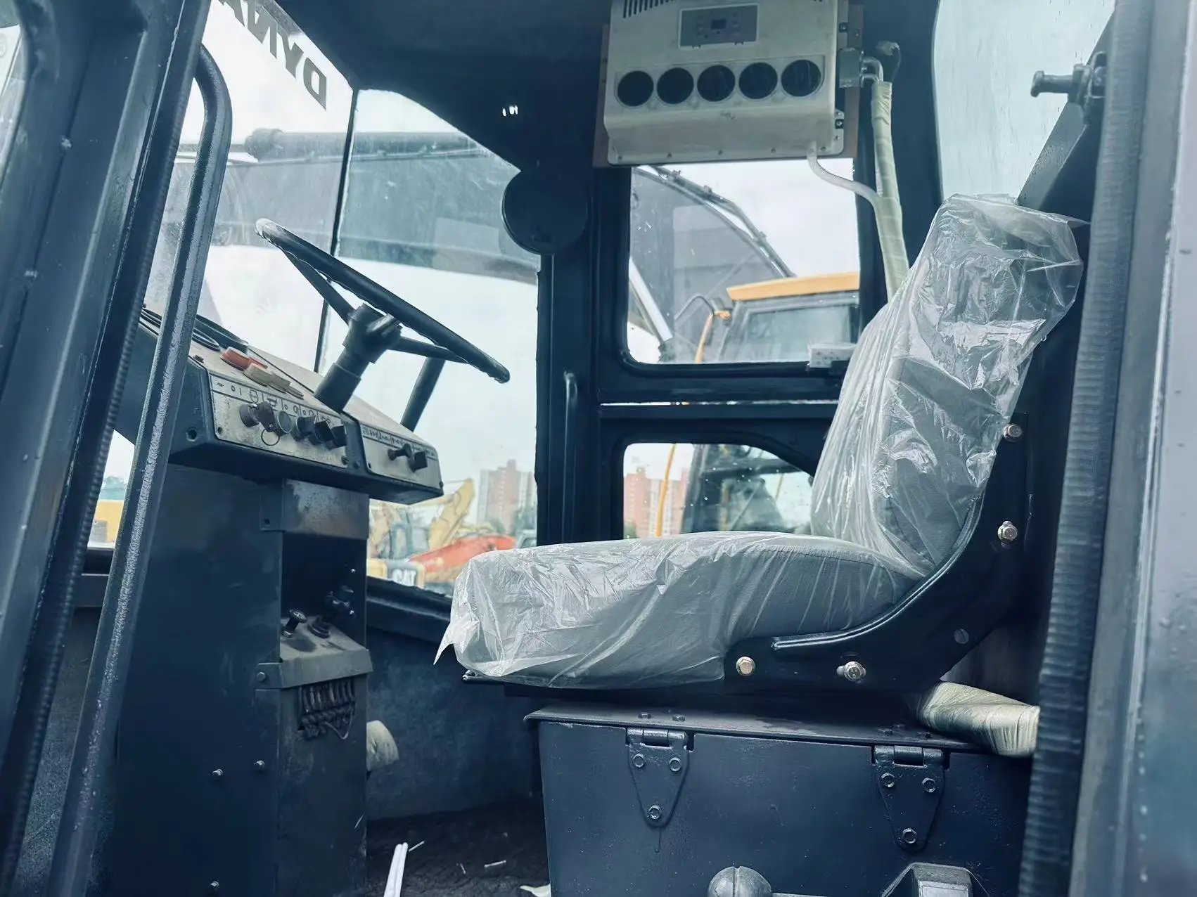 Used Road Roller DYNAPAC CA301 second hand construction machine ready to work in sale