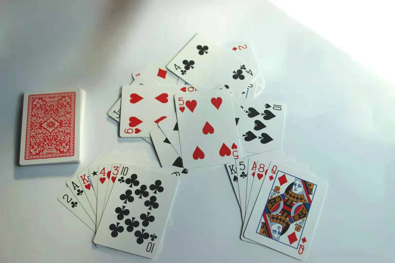 
Wholesale cheap promotional personalized custom design playing cards game with box 