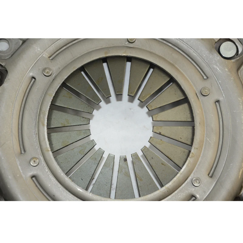 clutch cover auto parts 24540519 clutch pressure plate