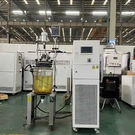 Refrigeration and Heating Water Chiller and Heater Combo