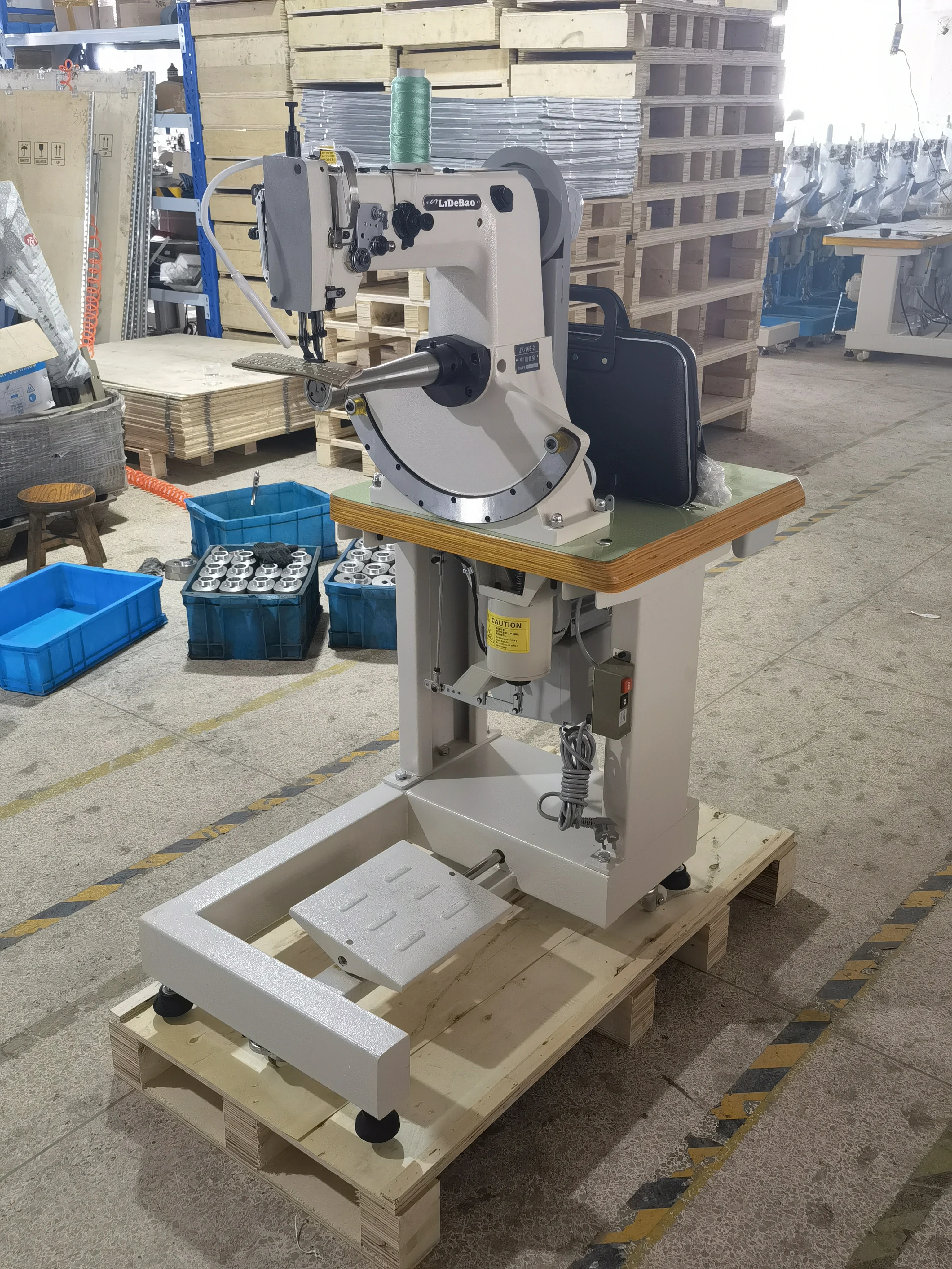 MG-168-1 Automatic Industrial Double Thread side sewing machine for shoes sole stitching machine