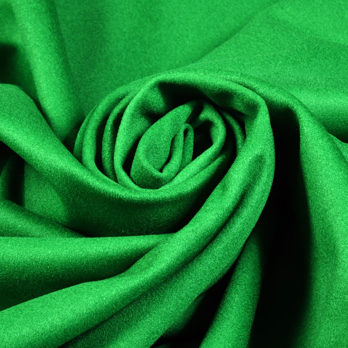 Wholesale Hot New Soft Blended High Quality Durable Small Friction Cloth Green Tablecloth