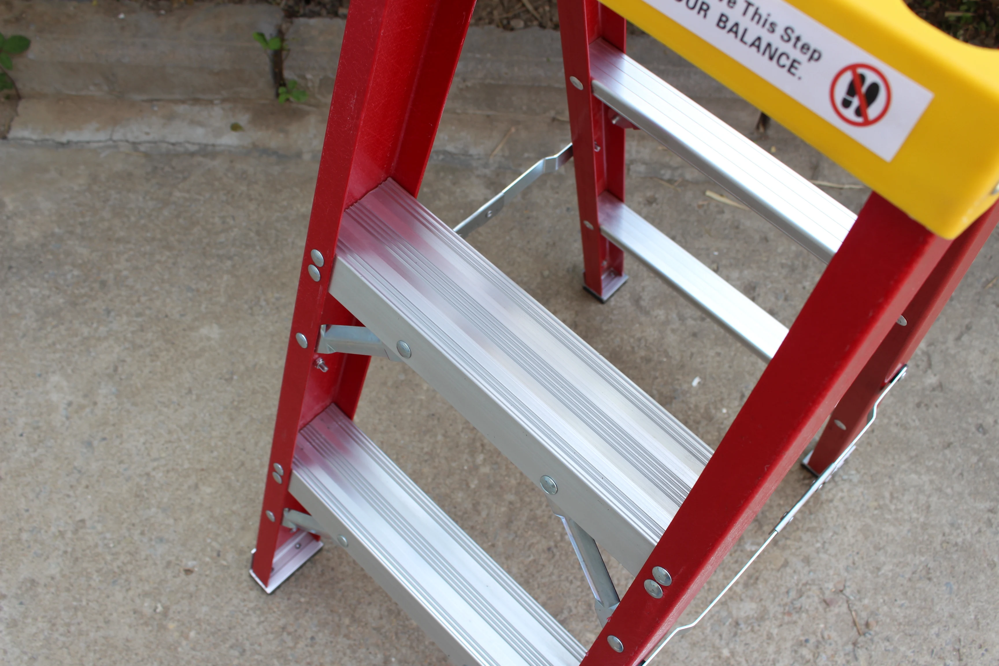 Single Side GRP Fiberglass Folding Step Ladder