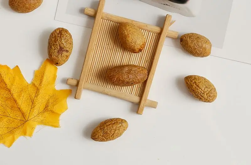 Factory custom chinese authentic cheap big salty golden dried olives plum