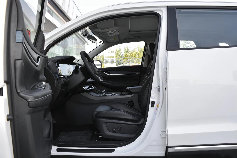 2022 cheap new car new energy white electric car Changan CS55 E-rock vehicle mini car